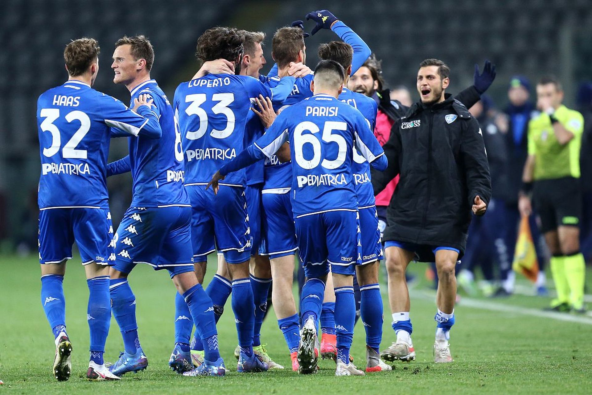 利用了对称 利用了对称